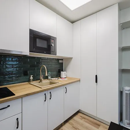 Wilda Grey By Bookinghost Apartment
